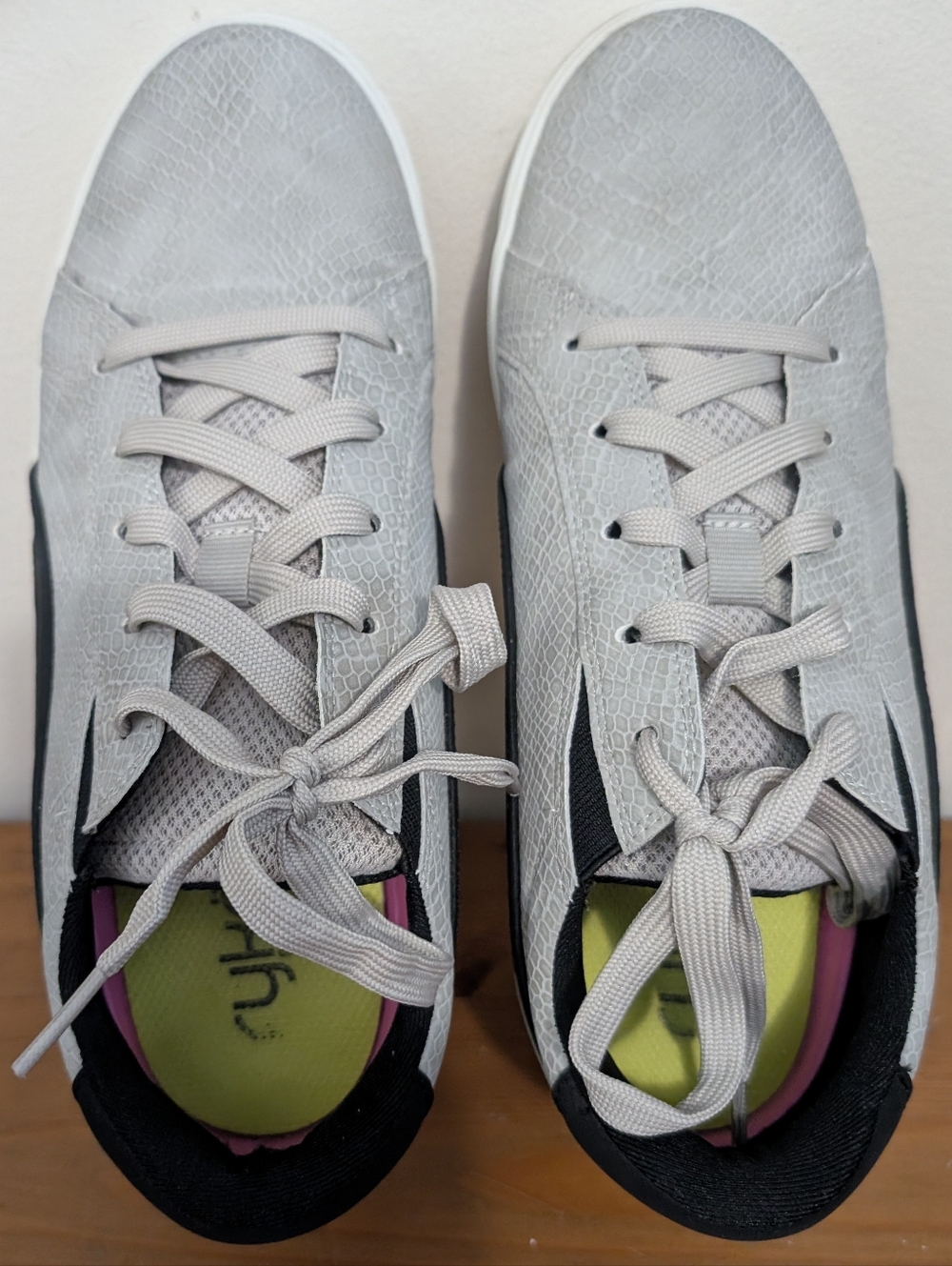 Ryka Leather Lace-Up Sneakers Size 9.5 Wide